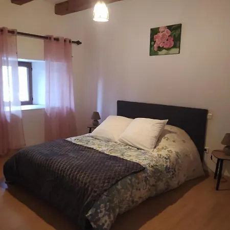 Feriehus Du Cantou 6/7 Personnes